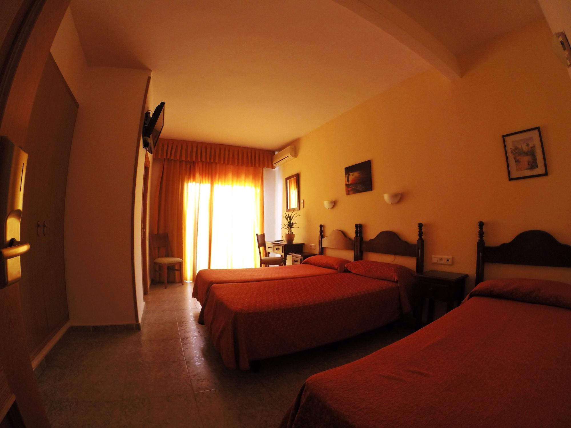 Hotel Carmen Teresa Торремолинос Экстерьер фото