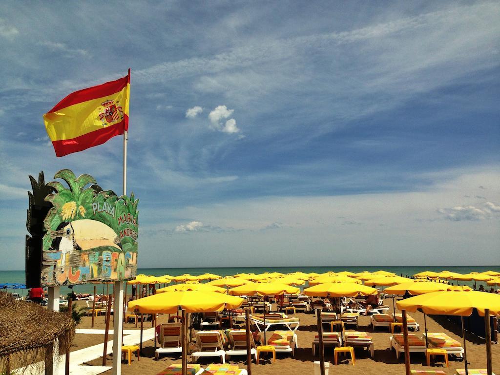 Hotel Carmen Teresa Торремолинос Экстерьер фото