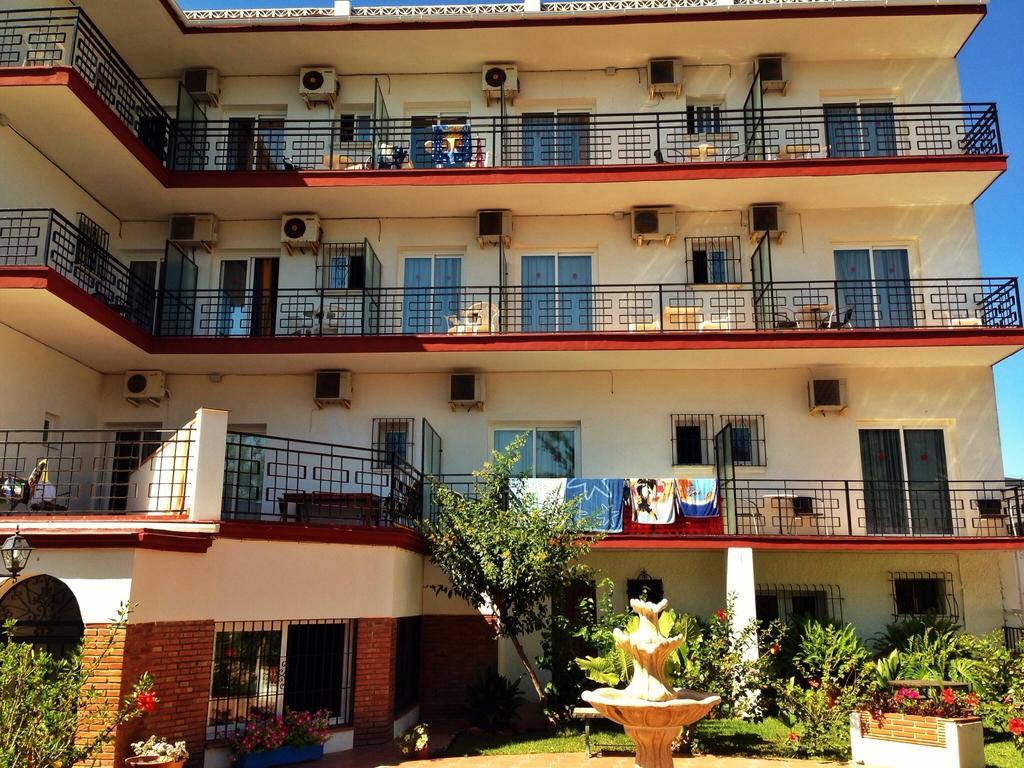 Hotel Carmen Teresa Торремолинос Экстерьер фото