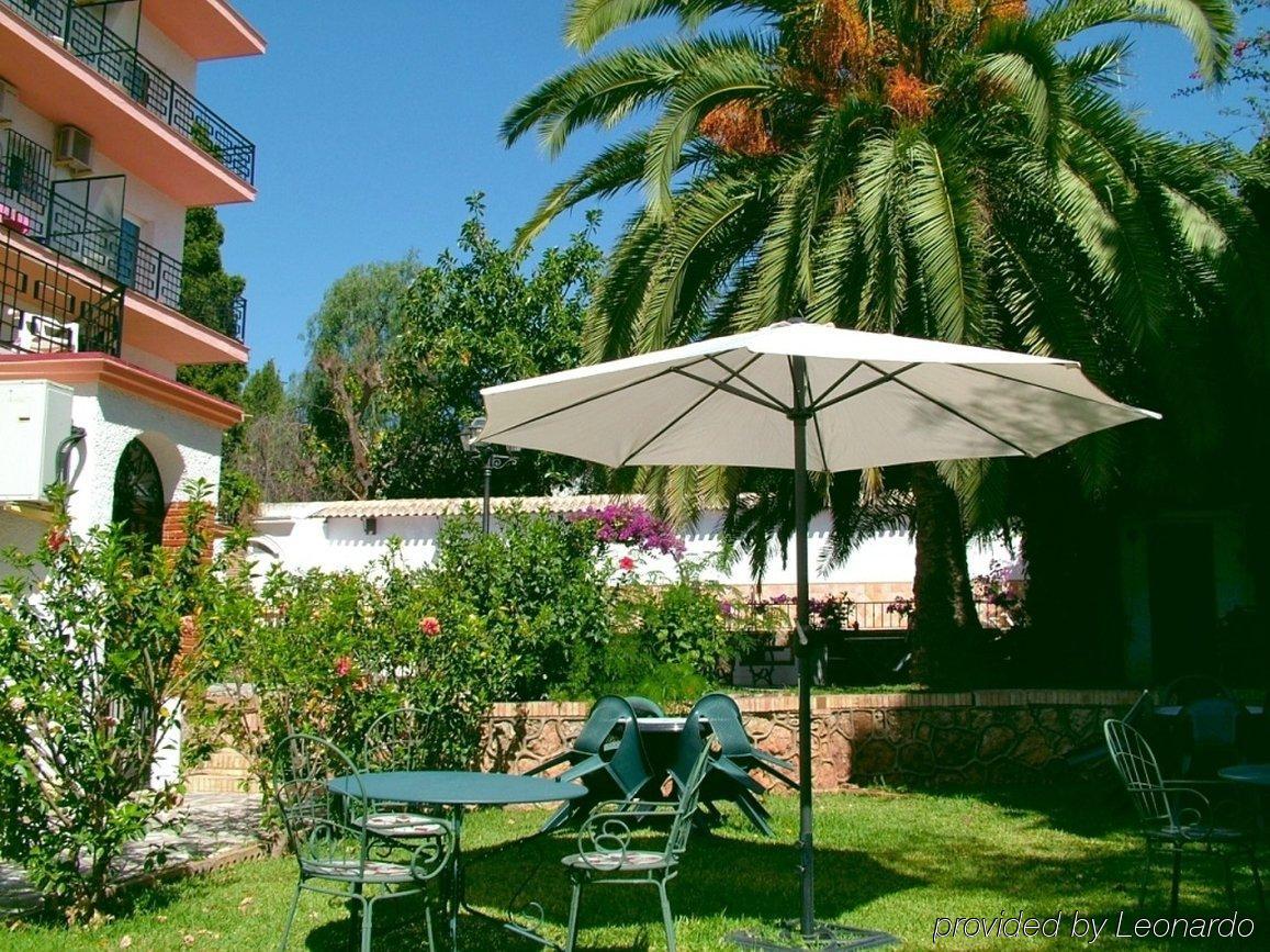 Hotel Carmen Teresa Торремолинос Экстерьер фото