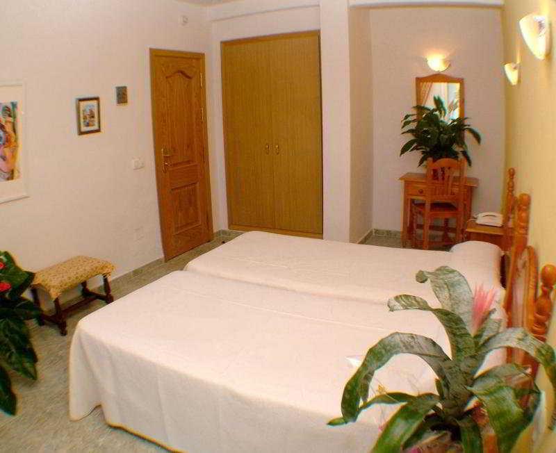 Hotel Carmen Teresa Торремолинос Экстерьер фото