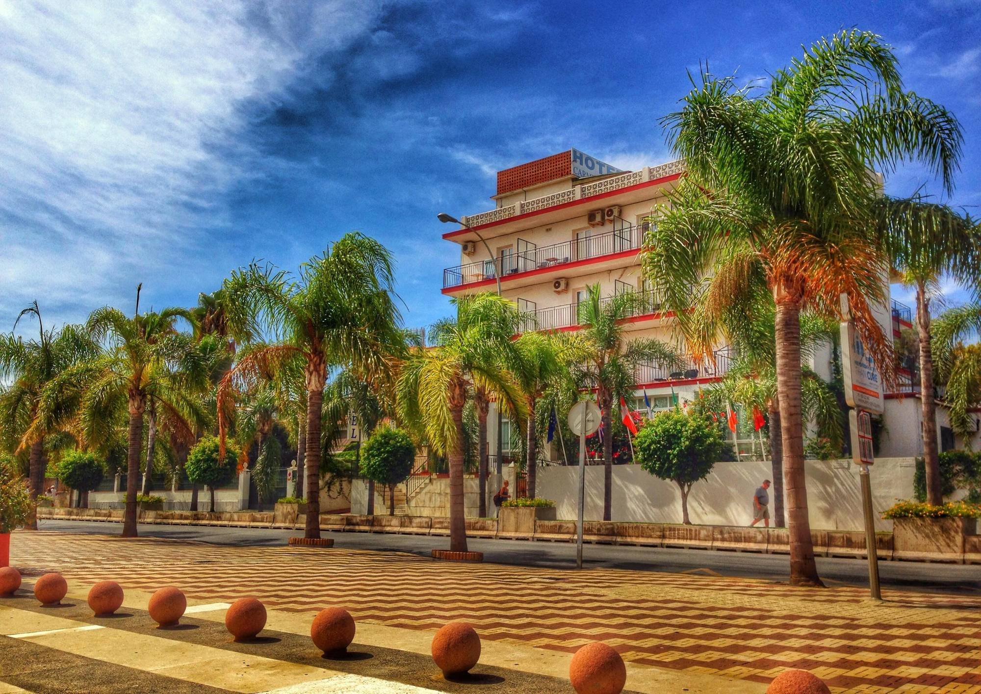 Hotel Carmen Teresa Торремолинос Экстерьер фото